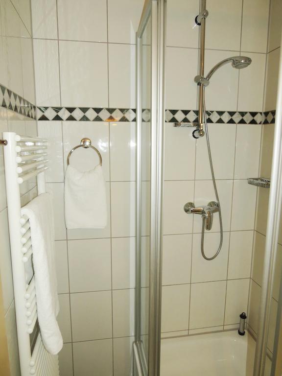 Hotel & Restaurant Die Linde Wangen (Goppingen) Quarto foto