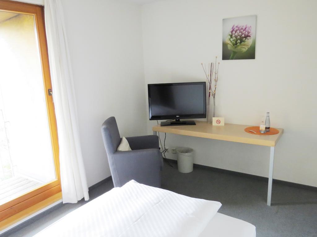Hotel & Restaurant Die Linde Wangen (Goppingen) Quarto foto